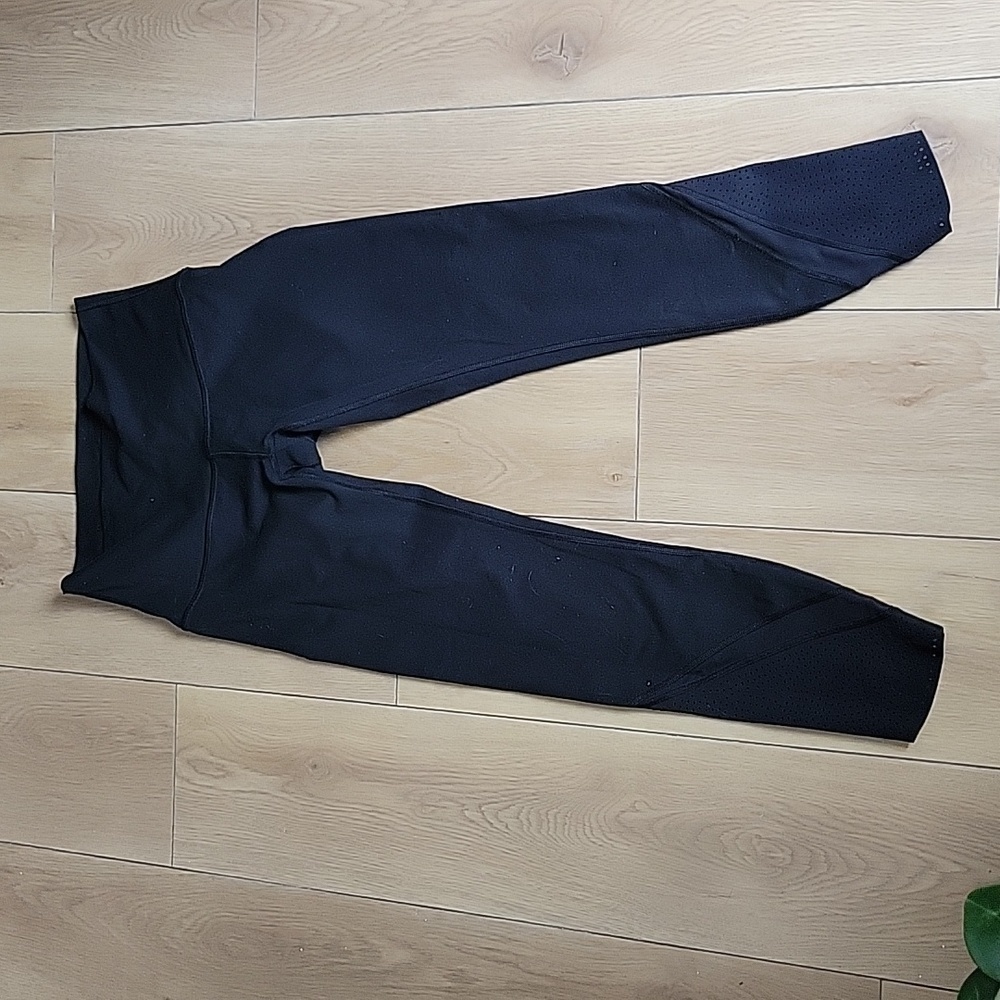 Lululemon Anew Crop Black Leggings -Size 6